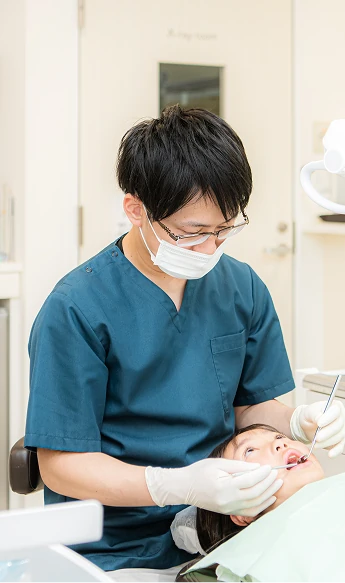 金沢けんろく矯正歯科の院長の写真